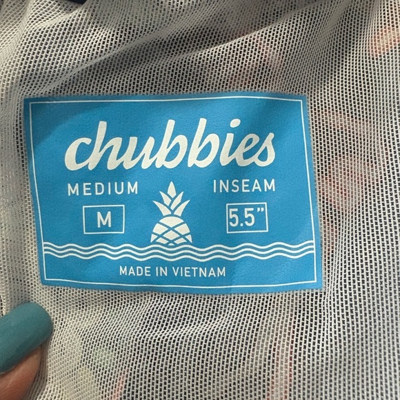 Men’s Chubbies 5.5 in. Swim Trunks, Neon Lights, 4-way stretch Pockets Tropical - Picture 8 of 13